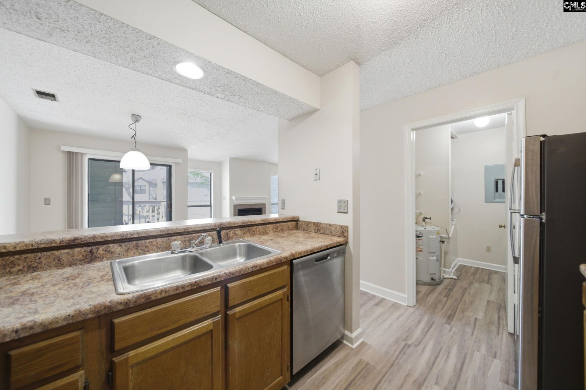 448 Deerwood Street Photo 12