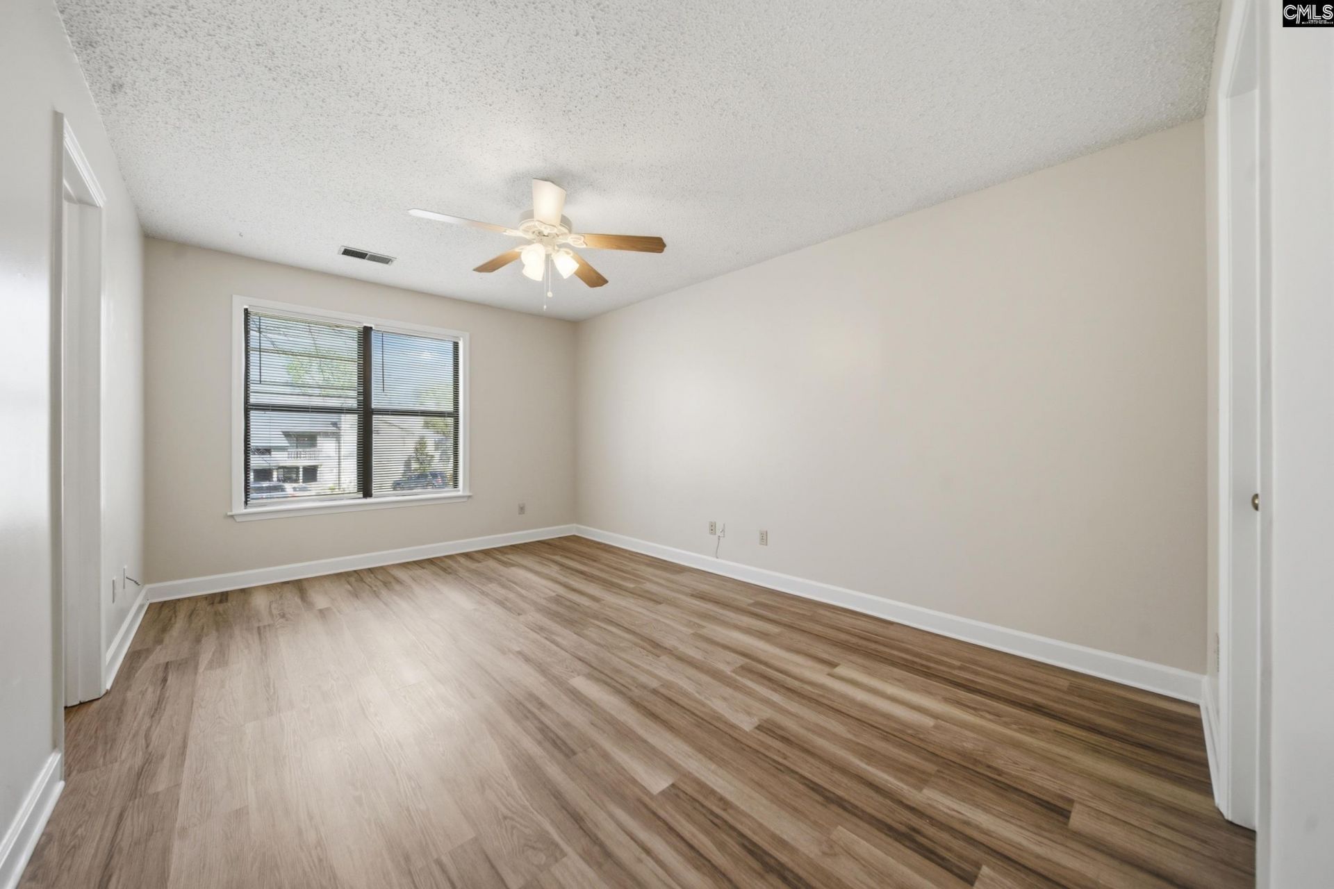 448 Deerwood Street Photo 15