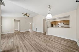 448 Deerwood Street photo 4