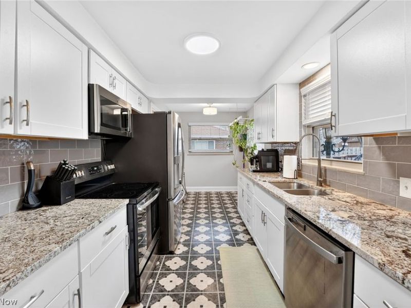 4527 W Ranchview Avenue, North Olmsted, OH 44070 Photo 13