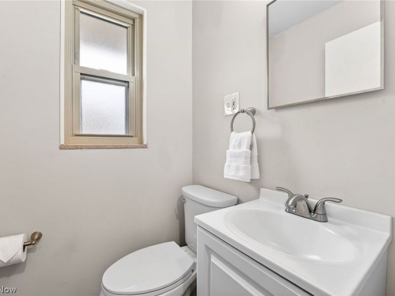 4527 W Ranchview Avenue, North Olmsted, OH 44070 Photo 18