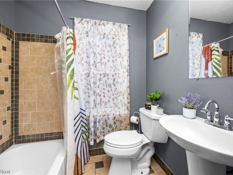 6017 Hodgman Drive, Parma Heights, OH 44130 Photo 22