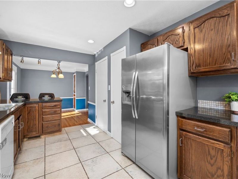 6017 Hodgman Drive, Parma Heights, OH 44130 Photo 5