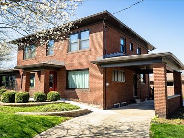 121 Wilson Avenue, Waynesburg, OH 44688