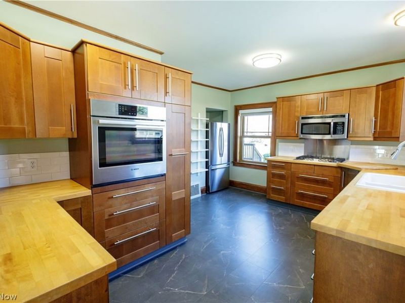 121 Wilson Avenue, Waynesburg, OH 44688 Photo 5