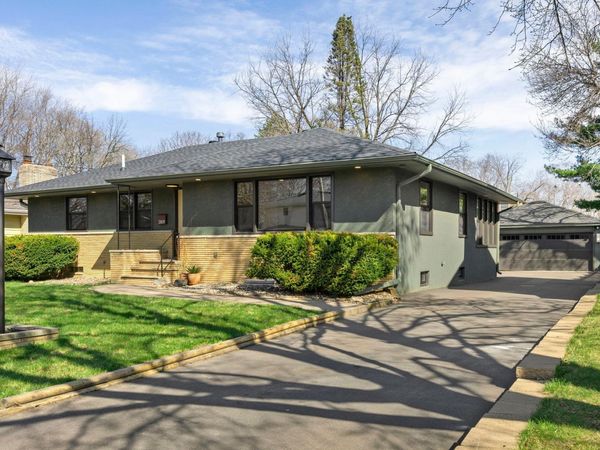 2809 Townview Avenue NE, Saint Anthony, MN 55418