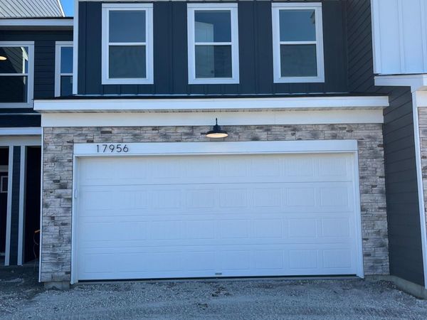 17956 Genoa Drive , Lakeville, MN 55044