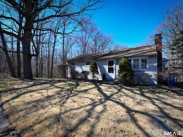 64 Northmont Rd , Bristol, CT 06010