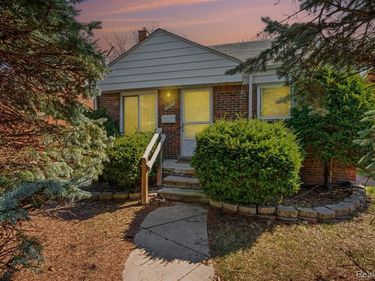 19928 Pierson Street , Detroit, MI 48219