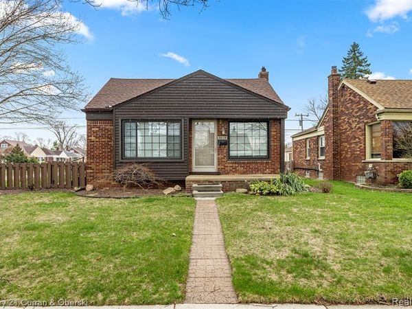 7609 Rosedale Boulevard, Allen Park, MI 48101