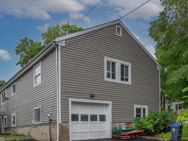 31 Kipling Street, Hartsdale, NY 10530