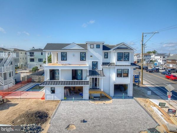 2 E 79TH STREET, HARVEY CEDARS, NJ 08008