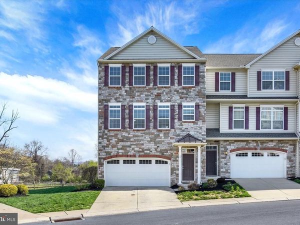 19 INDIANA CIRCLE , LEMOYNE, PA 17043