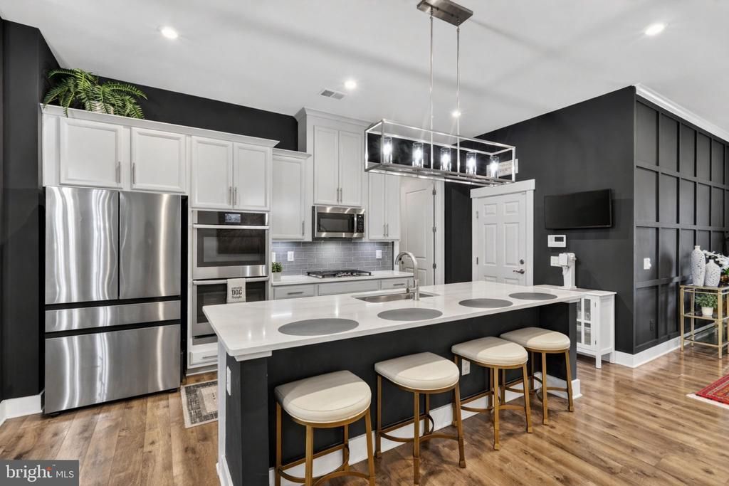 25614 Preston Park Terrace, Chantilly, VA 20152 Main Photo