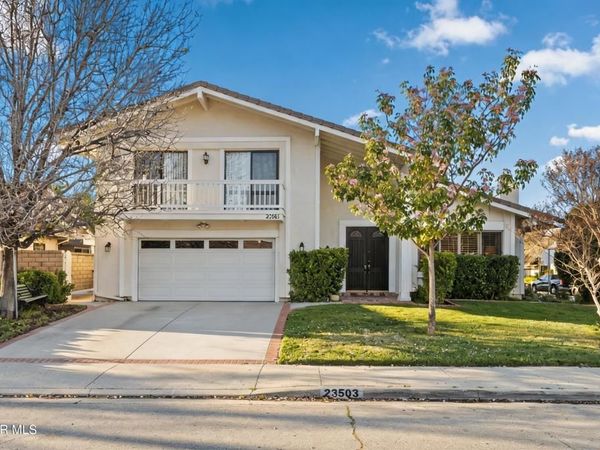 23503 Via Decano, Valencia, CA 91355