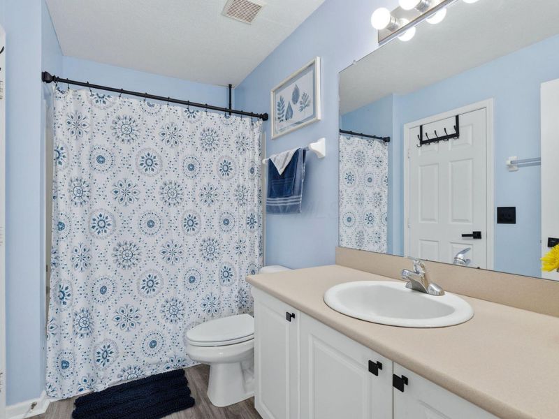 6530 Crab Apple Drive , Unit B, Canal Winchester, OH 43110 Photo 13