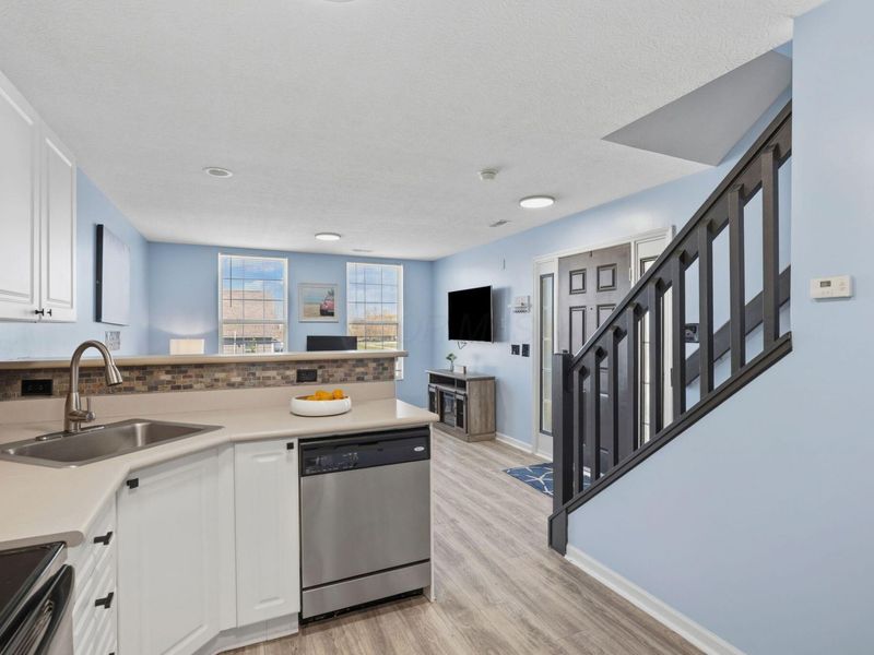 6530 Crab Apple Drive , Unit B, Canal Winchester, OH 43110 Photo 7