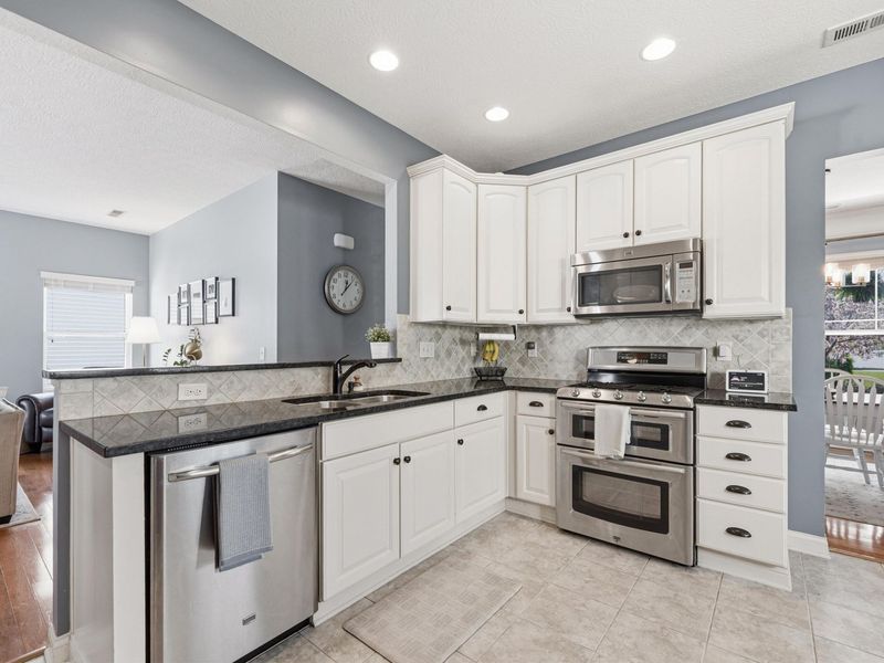 4447 Pebble Beach Drive, Grove City, OH 43123 Photo 13