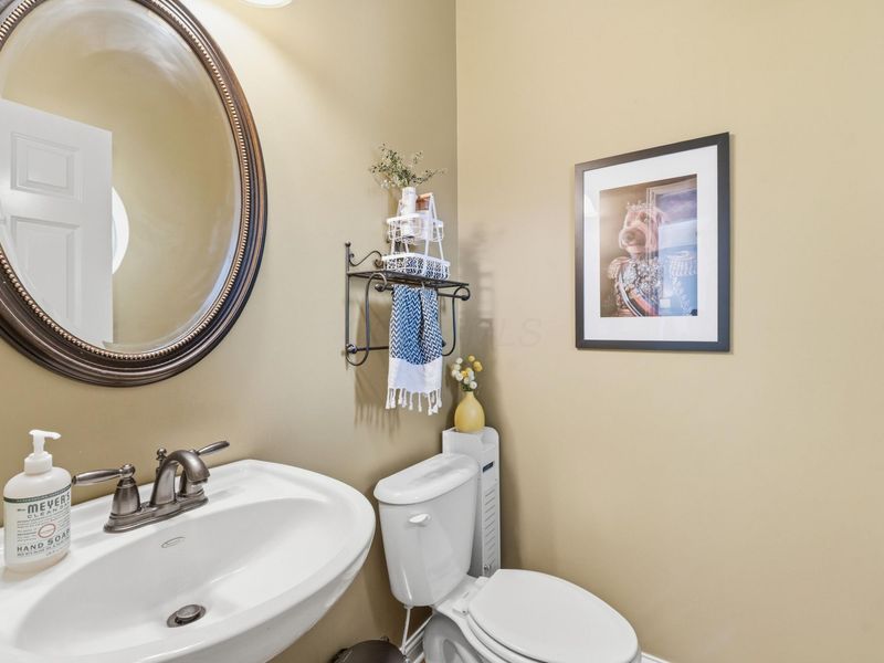 4447 Pebble Beach Drive, Grove City, OH 43123 Photo 9