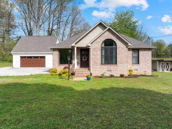 2640 Owens Dr , Santa Fe, TN 38482