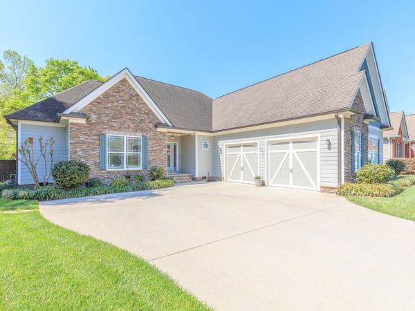 7064 Homestead Circle , Hixson, TN 37343