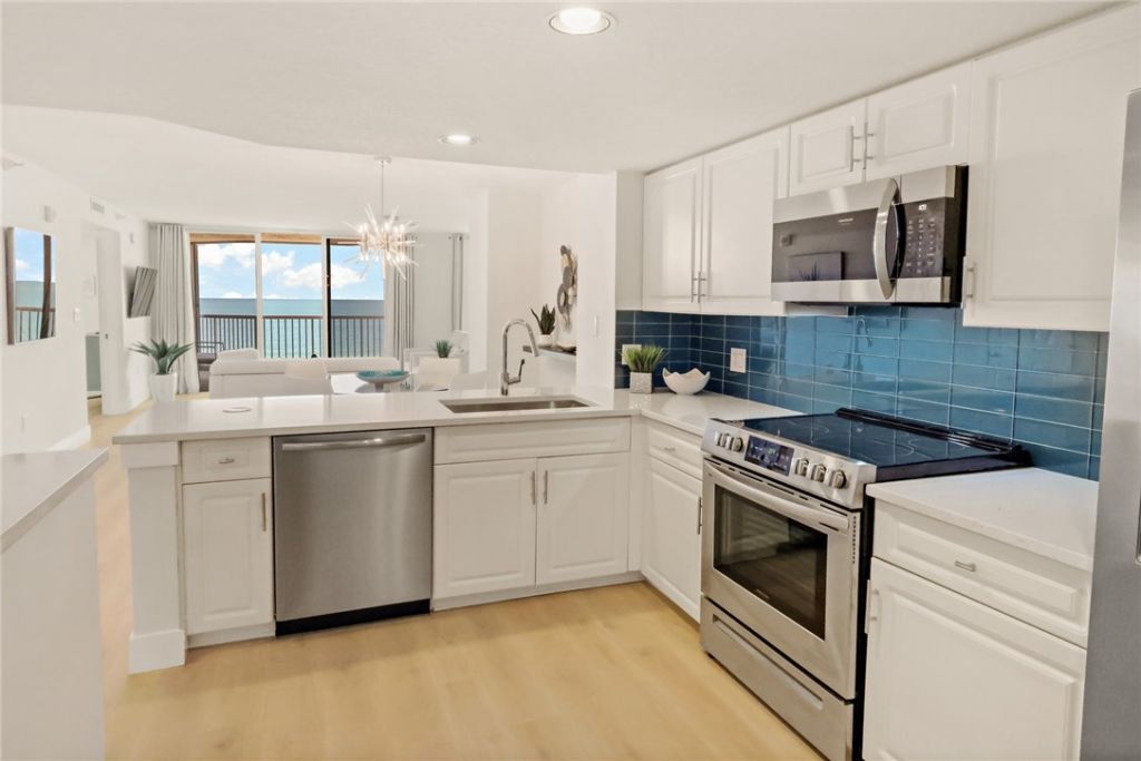 5051 N Highway A1a, Unit 8-2, Hutchinson Island, FL 34949 Photo