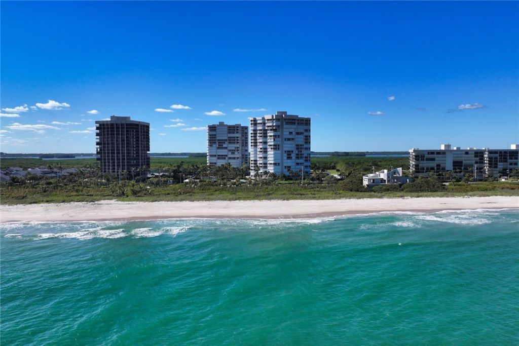 5051 N Highway A1a, Unit 8-2, Hutchinson Island, FL 34949 Photo