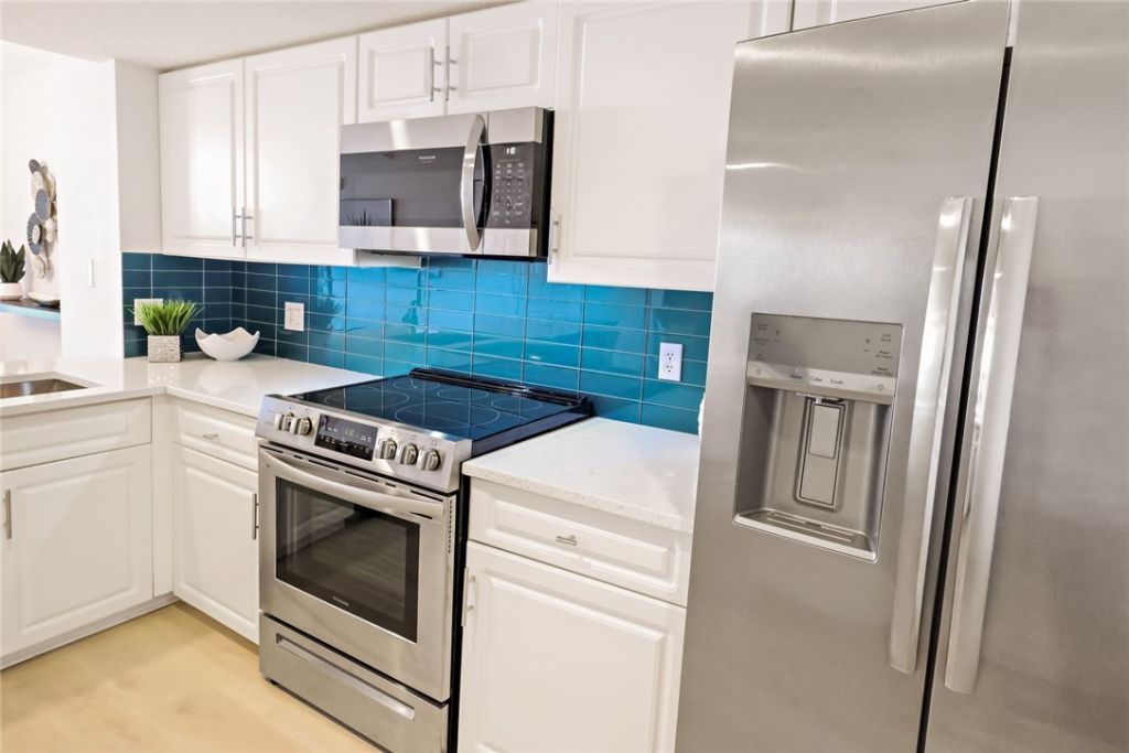 5051 N Highway A1a, Unit 8-2, Hutchinson Island, FL 34949 Photo