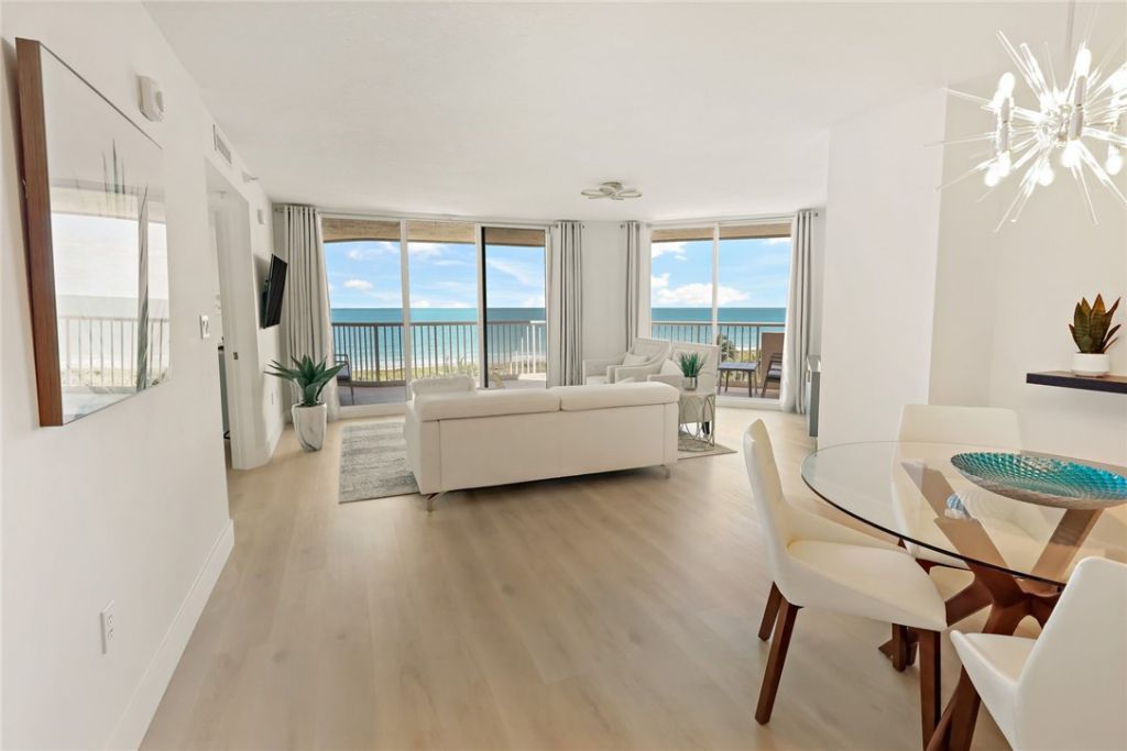 5051 N Highway A1a, Unit 8-2, Hutchinson Island, FL 34949 Photo