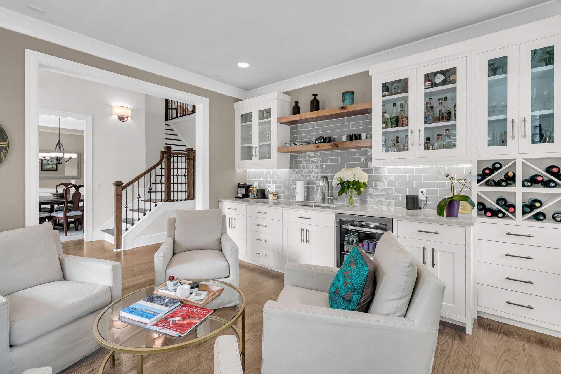 1563 Capel Street Photo 15