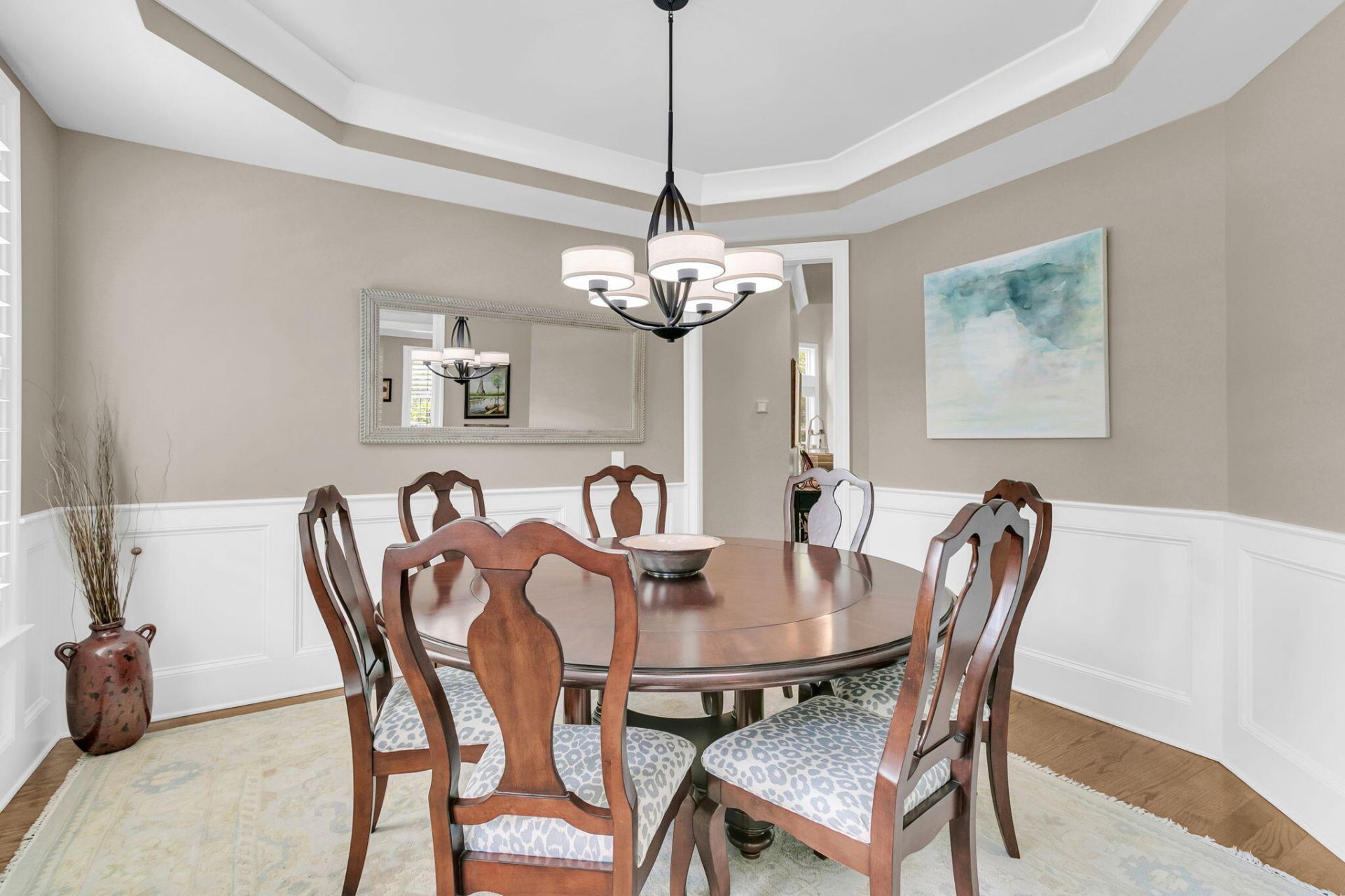 1563 Capel Street Photo 17