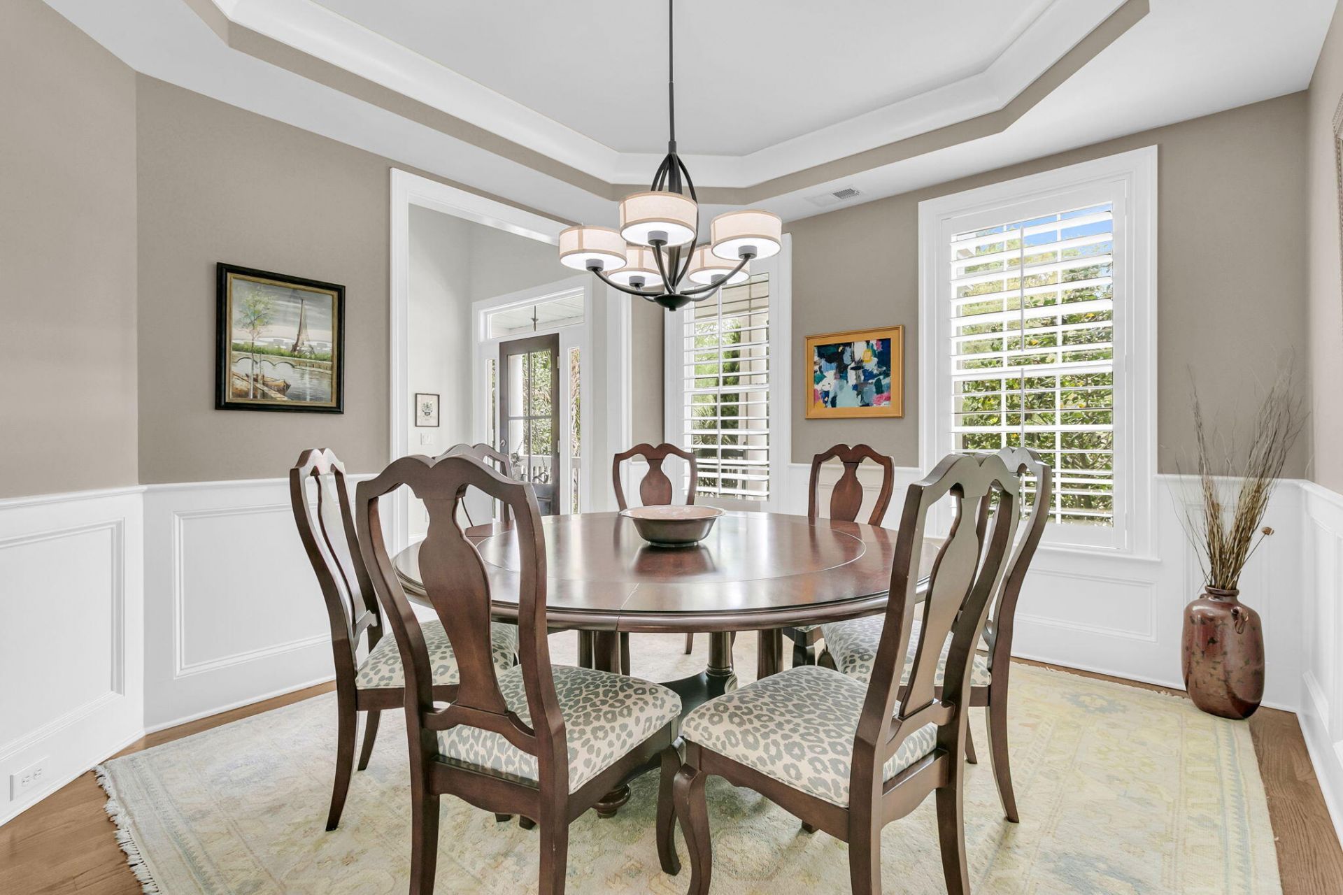 1563 Capel Street Photo 18