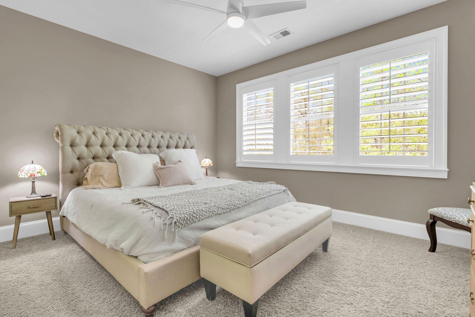 1563 Capel Street Photo 38