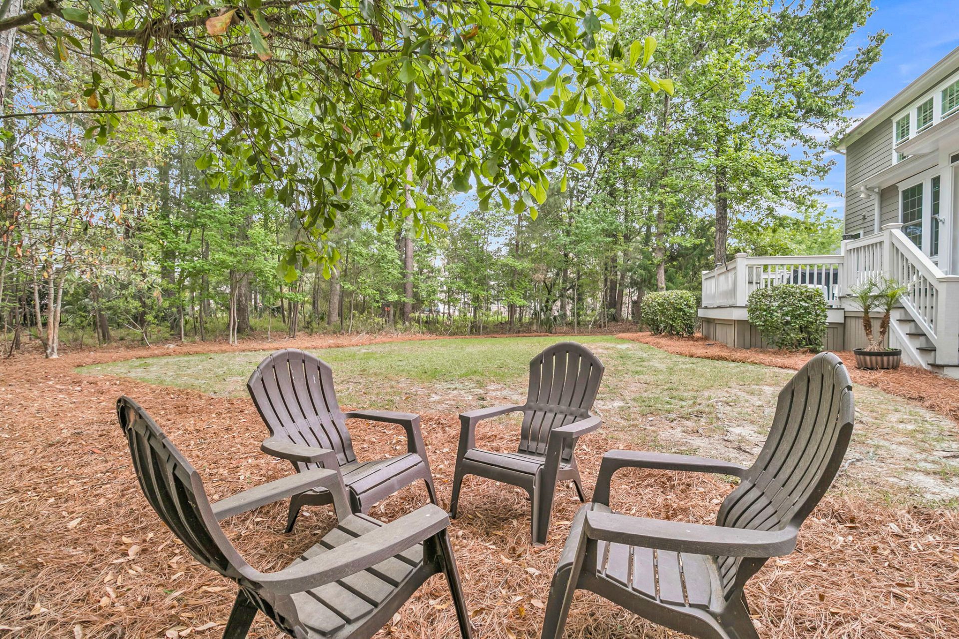 1563 Capel Street Photo 59