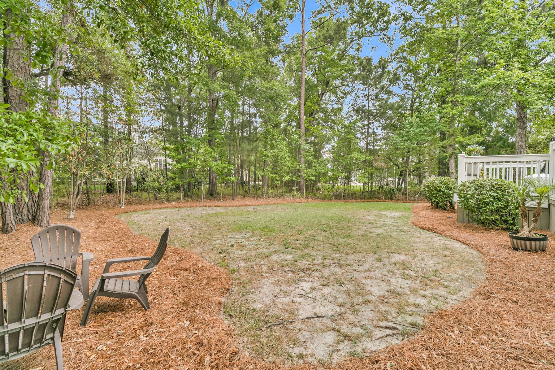 1563 Capel Street Photo 60