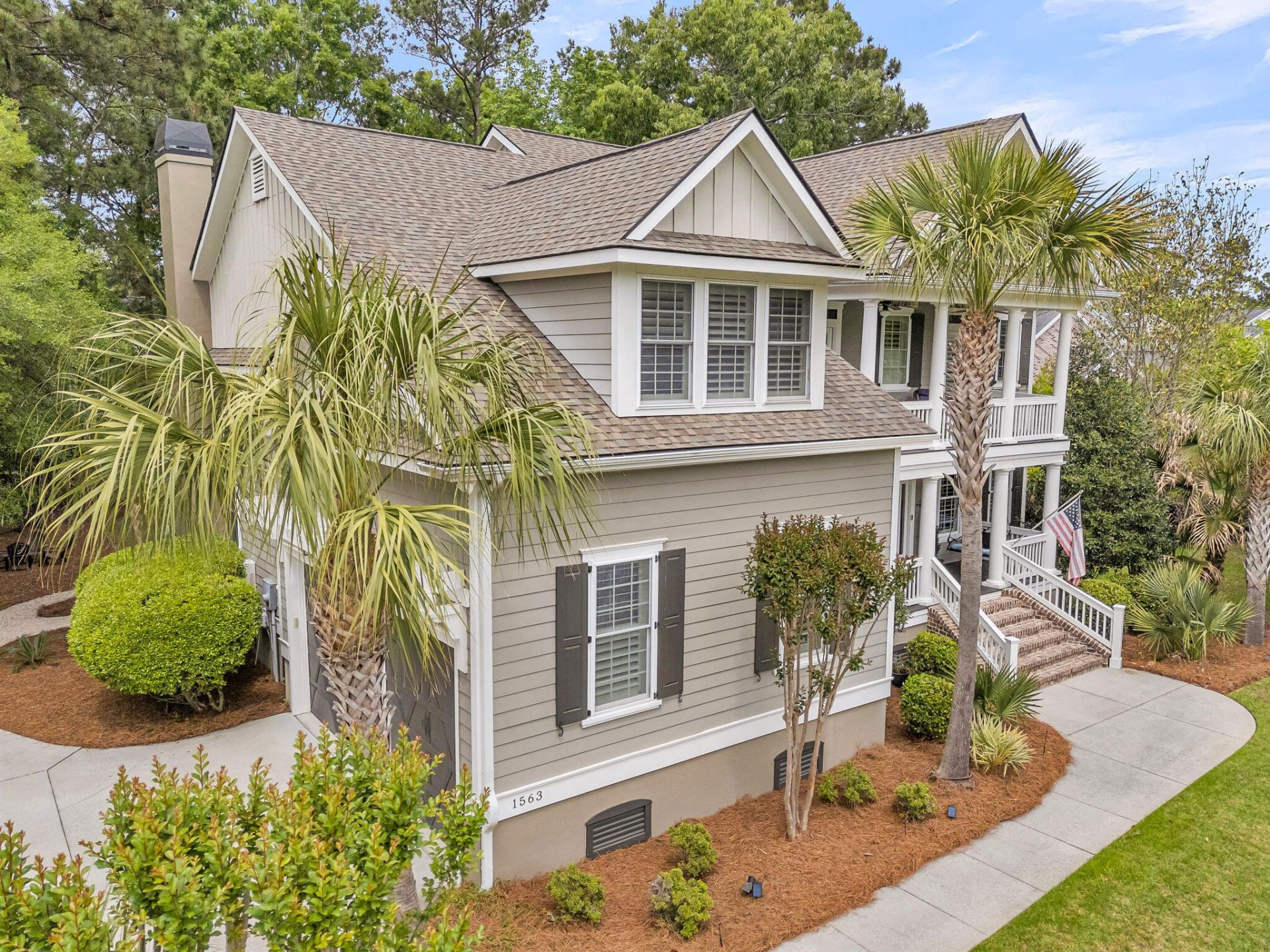 1563 Capel Street Photo 65