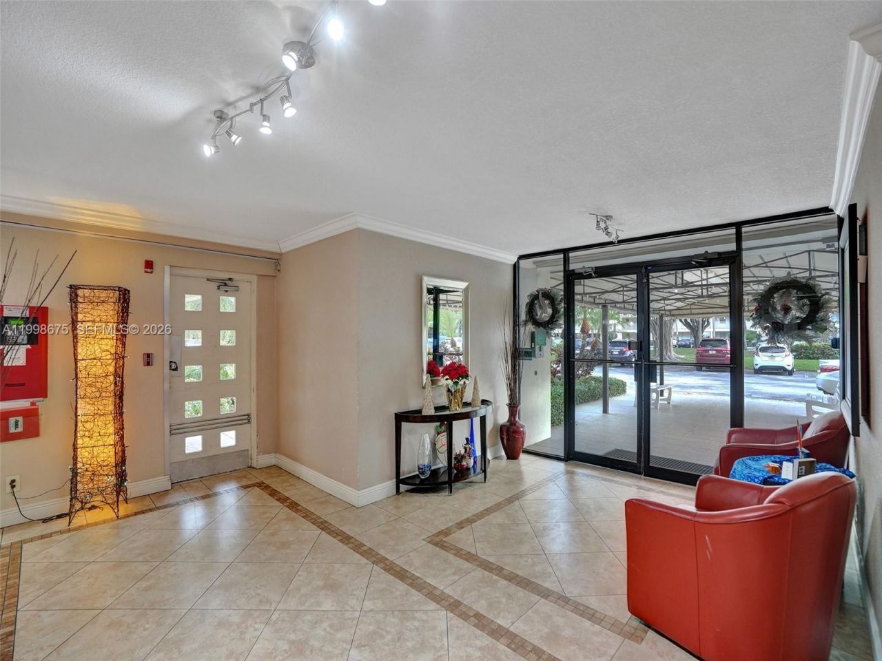 2651 S Course Dr, Unit 410, Pompano Beach, FL 33069 Photo