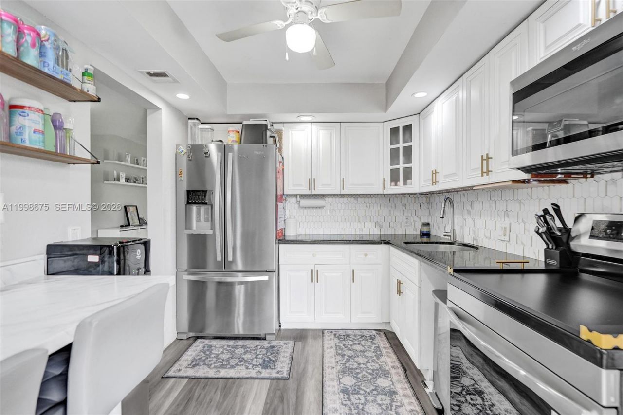 2651 S Course Dr, Unit 410, Pompano Beach, FL 33069 Photo