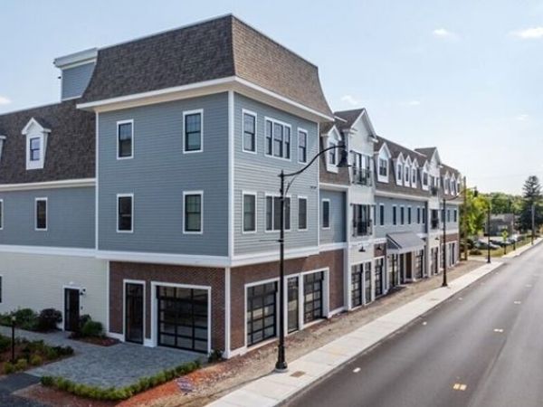 12 Pond St, Unit 303, Ashland, MA 01721