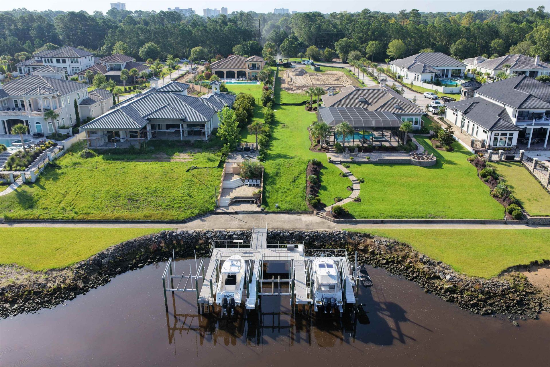9169 Marina Pkwy. Photo 6