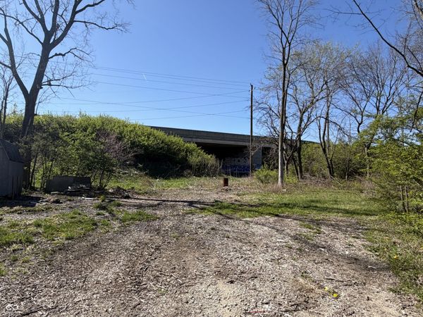 4037 N Shadeland Avenue , Indianapolis, IN 46226