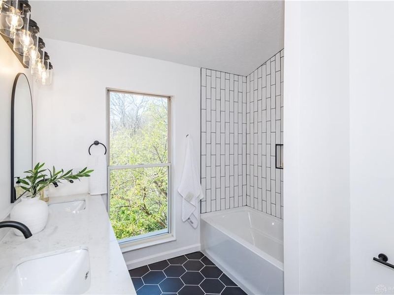 5429 Brigade Court, Green Township, OH 45239 Photo 19