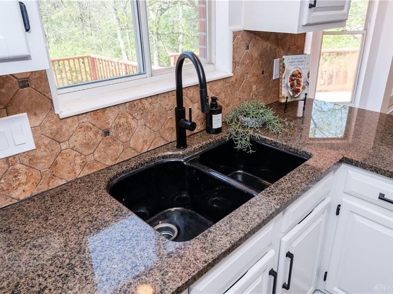 5429 Brigade Court, Green Township, OH 45239 Photo 9