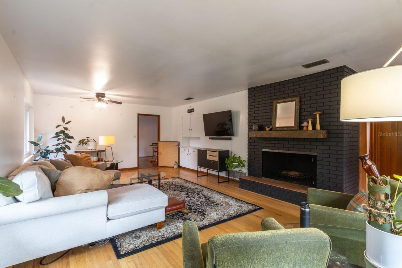 1303 NW 31st Street , Gainesville, FL 32605 Photo