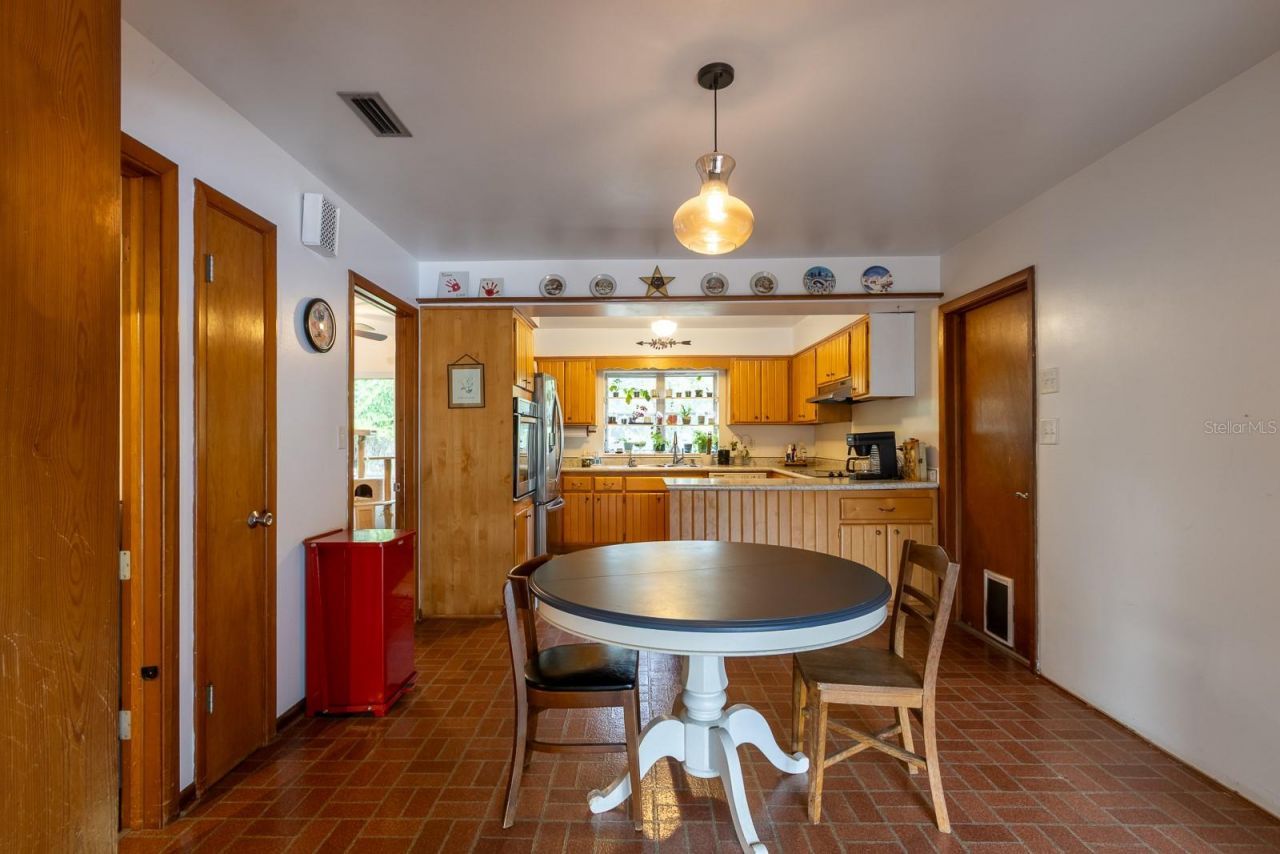 1303 NW 31st Street , Gainesville, FL 32605 Photo