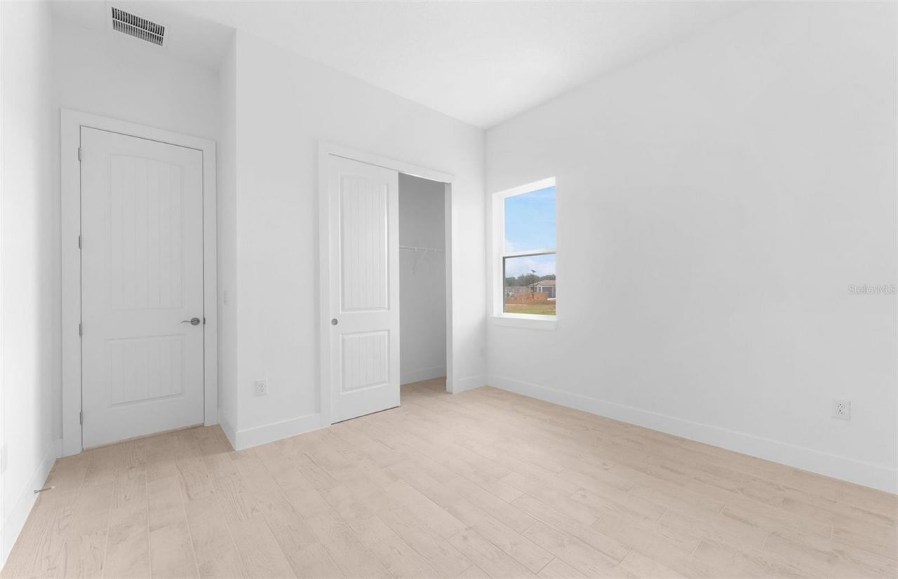 37327 Gunnison Drive , Zephyrhills, FL 33540 Photo