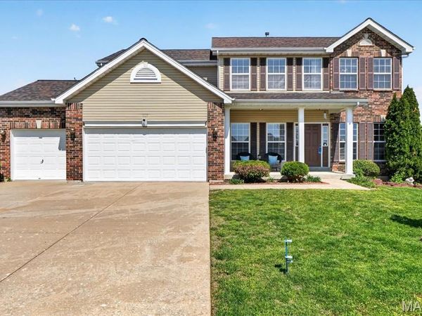 1104 Duxbury Lane, O'Fallon, MO 63366