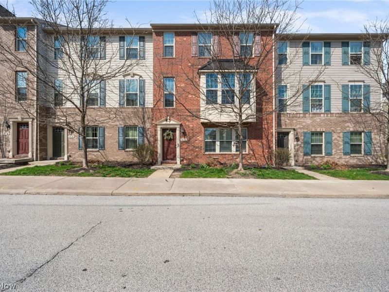 1410 Hopkins Avenue, Lakewood, OH 44107 Photo 1