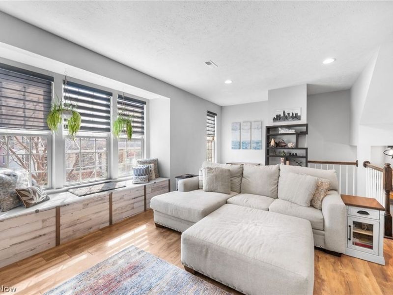 1410 Hopkins Avenue, Lakewood, OH 44107 Photo 6