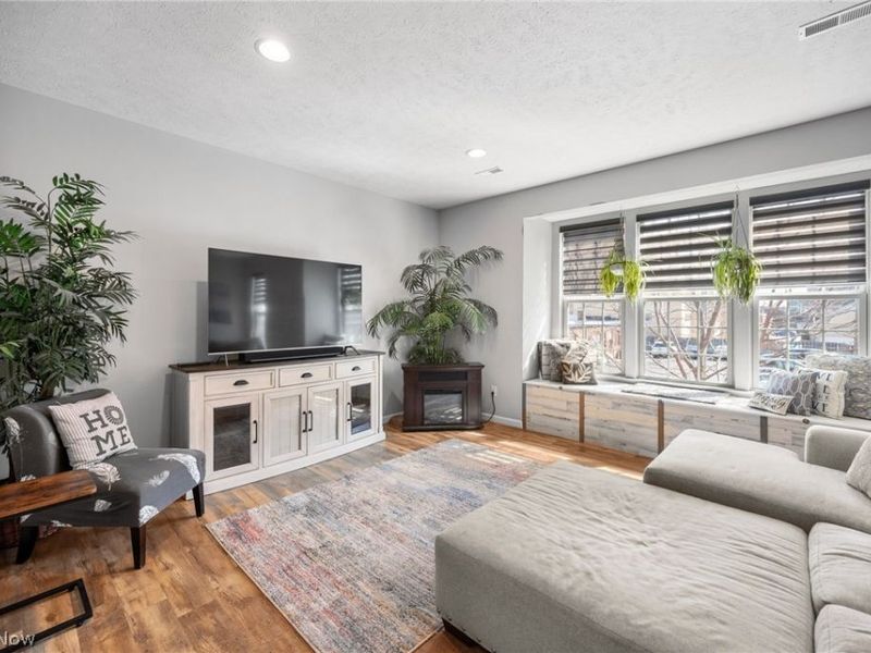 1410 Hopkins Avenue, Lakewood, OH 44107 Photo 7